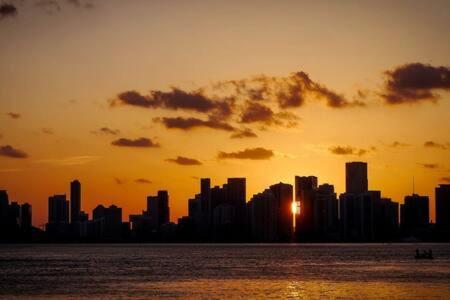 Heart Of Downtown Miami Studio Pool & Gym Apartment Luaran gambar