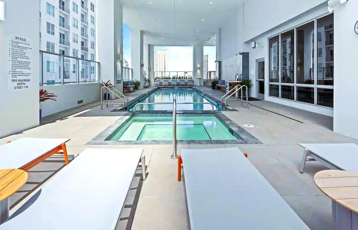 Heart Of Downtown Miami Studio Pool & Gym Apartment Luaran gambar